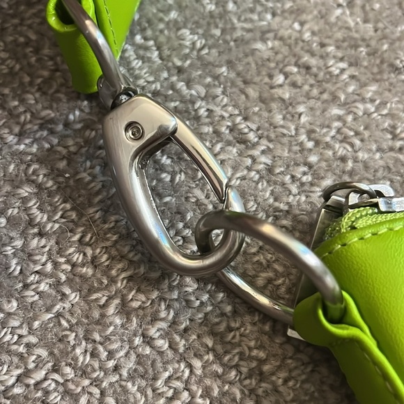 Hobo Lime Green Leather Shoulder Purse - Picture 7 of 13